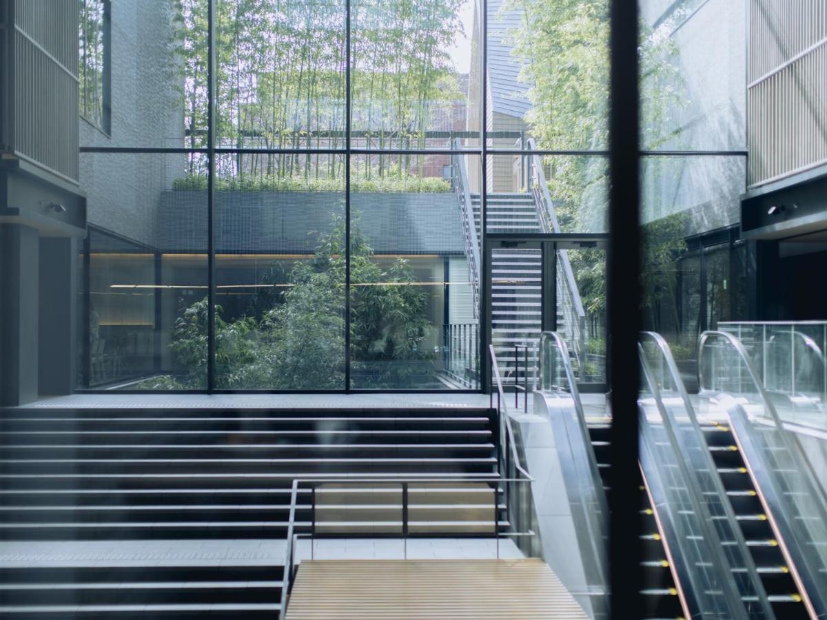 เดอะ เทาแซนด์ เกียวโต Hotel ภายนอก รูปภาพ Interior of the Sainsbury Centre for Visual Arts
