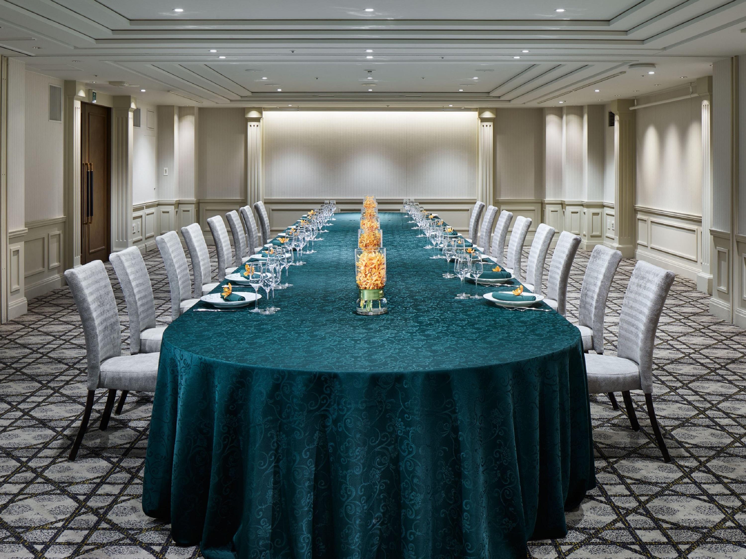 เดอะ เทาแซนด์ เกียวโต Hotel ภายนอก รูปภาพ The Boardroom