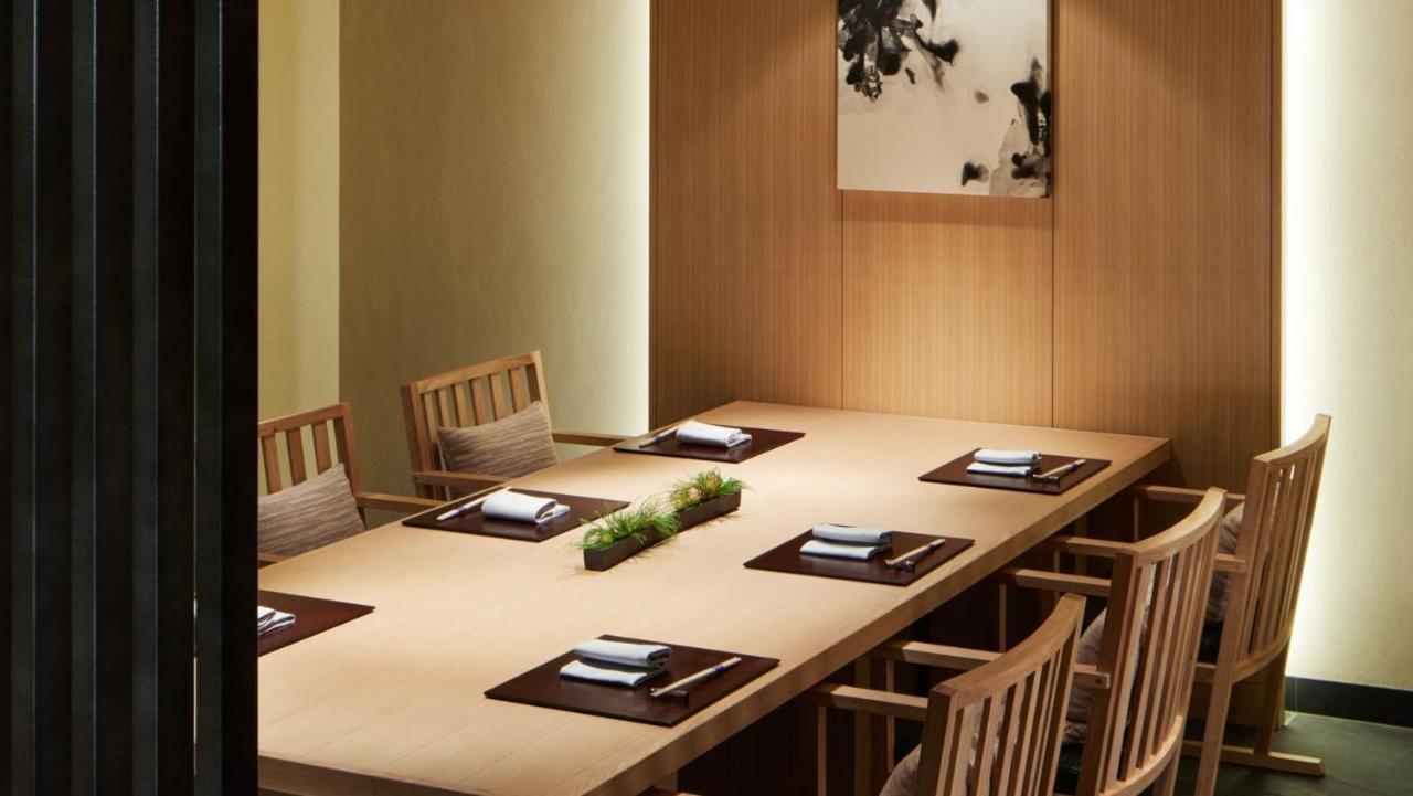 เดอะ เทาแซนด์ เกียวโต Hotel ภายนอก รูปภาพ Interior of a restaurant